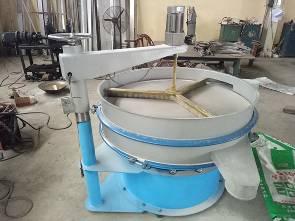 強(qiáng)制式振動篩4