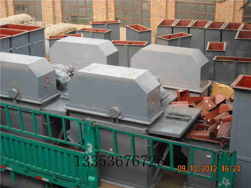 4臺斗式提升機機頭裝車 4臺斗式提升機機頭裝車