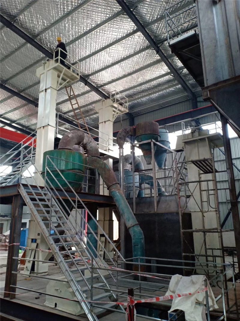 奧創(chuàng)斗式提升機(jī)使用現(xiàn)場(chǎng) 奧創(chuàng)斗式提升機(jī)使用現(xiàn)場(chǎng)