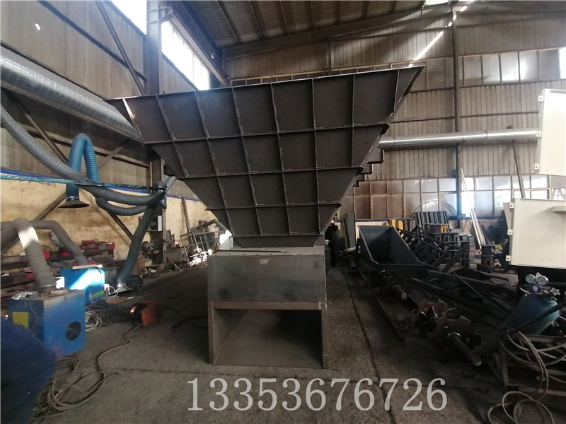 料倉式一體板式喂料機 料倉式一體板式喂料機